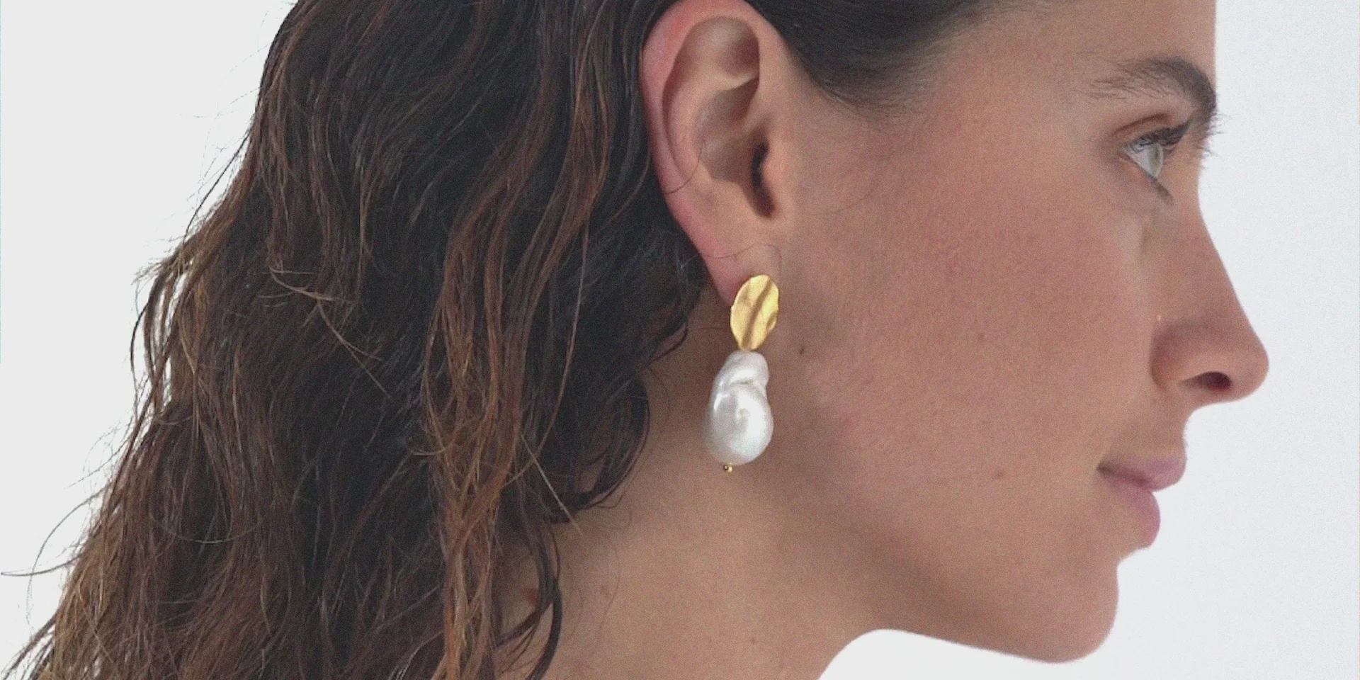 Elegancia única para mujeres actuales